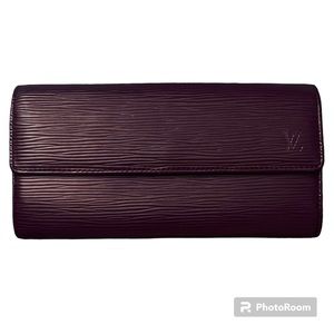 Louis Vuitton Cassis Purple Plum Epi Leather Sarah Wallet - 100% Authentic
